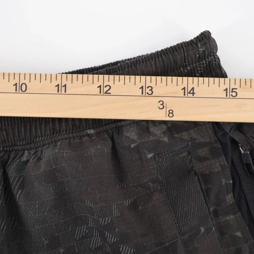 Lululemon Pace Breaker Lined Digital Camo Athletic Shorts Black Mens Large